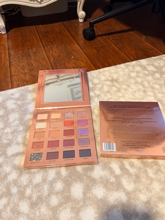 ICONIC London Other - Iconic London Desk to Dance 20-Pan Eyeshadow Palette | New In Box